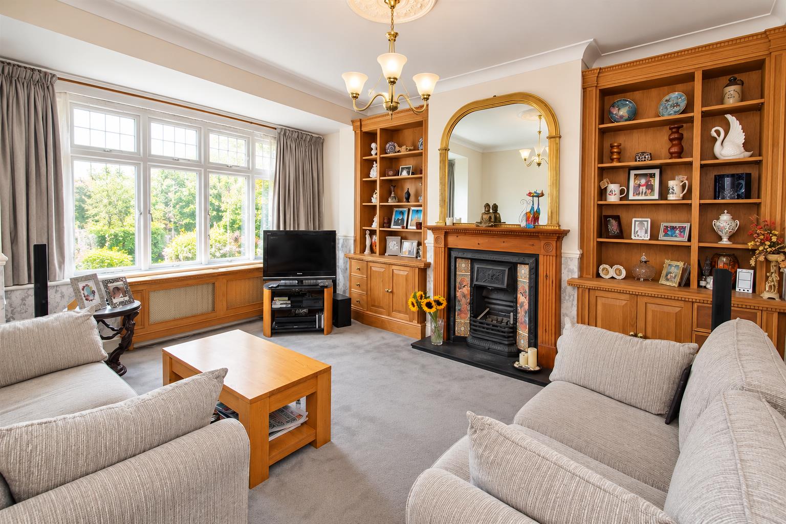4 bed property in The Manor Way, Wallington